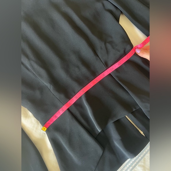 🌟 Elie Saab Black Crepe Peplum Top – Size 36 (IT/FR) - Picture 4 of 11